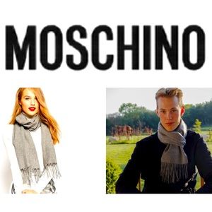 🆕🔥AUTHENTIC MOSCHINO WOOL SCARF🔥🆕